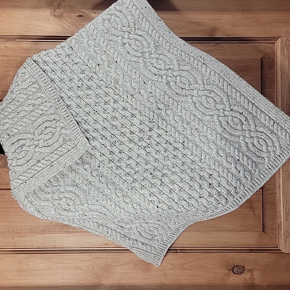 Aran Mor Handknit Merino Wool Cape - Picture 6 of 13